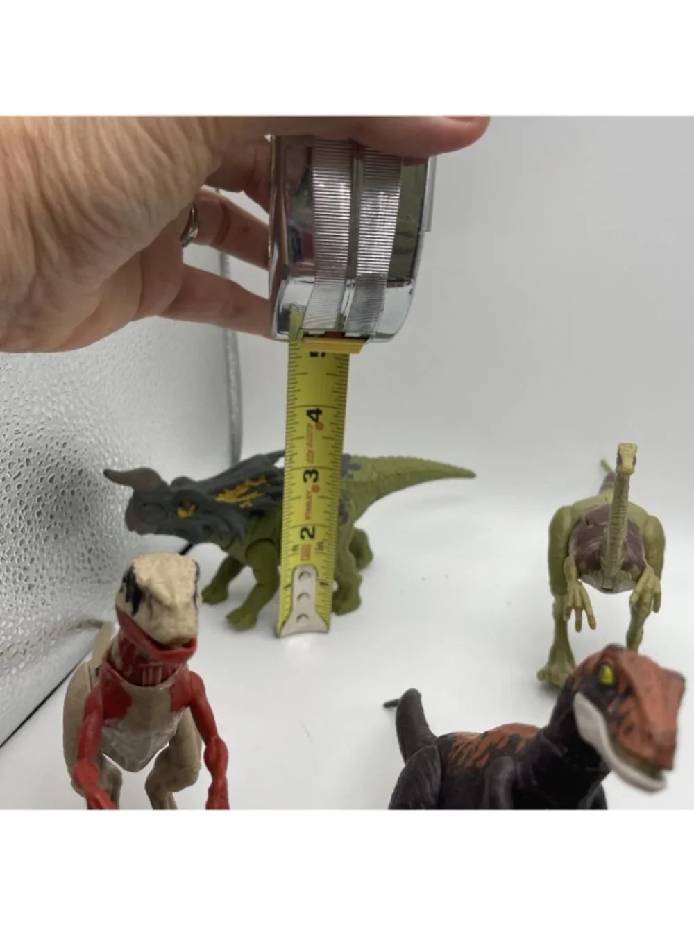9 Jurassic World Dinosaur Action Figures Articulated Some Pull Out Code Tracker